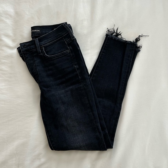 Denim Forum The Nico Mid-Rise Skinny Crop Jeans - Picture 2 of 3